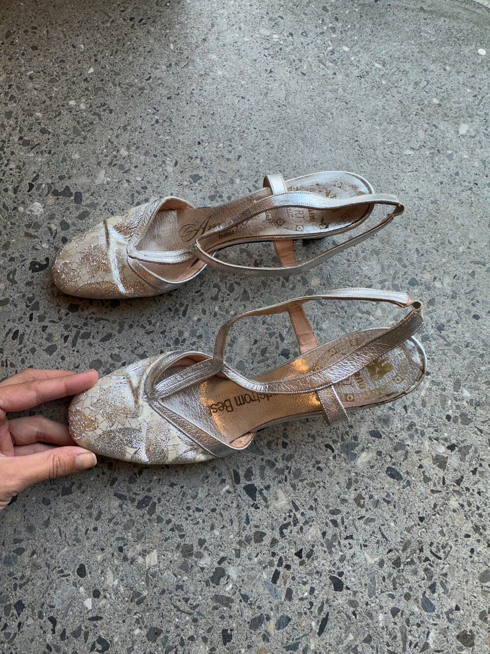 Vintage Nordstrom Best Women's 7 Heels Silver Brocade Slingback Heels